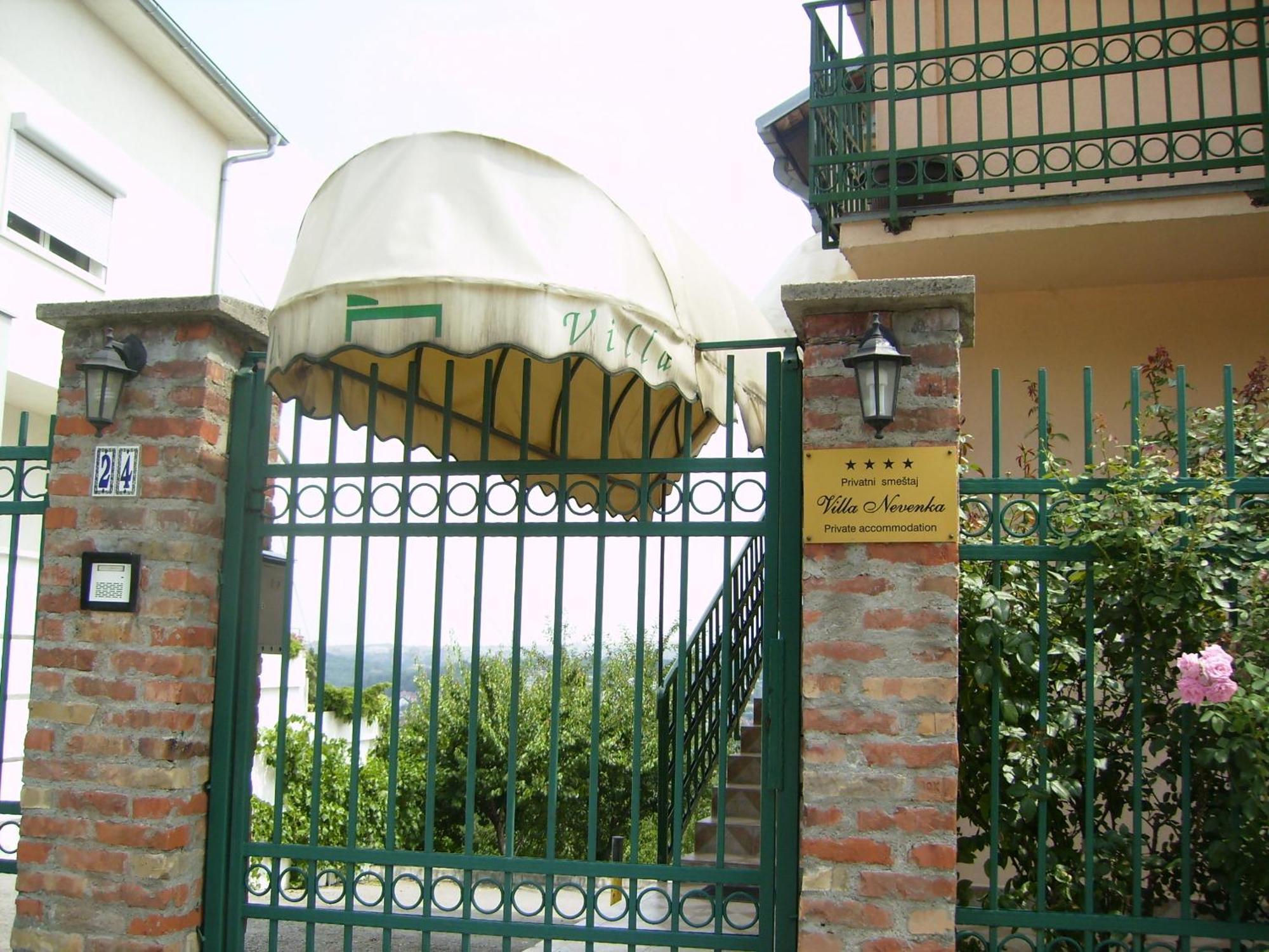 Villa Nevenka Rooms Belgrado Esterno foto